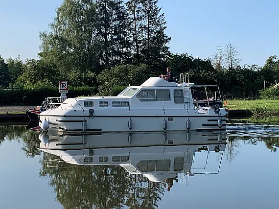 Triton 1050 Fly