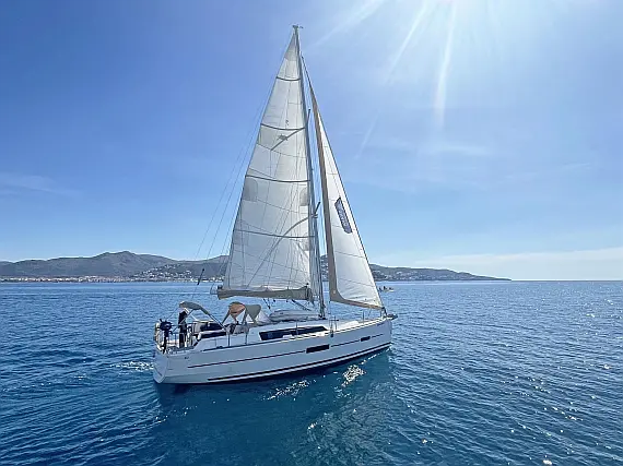 Dufour 382 GL - 3+1 CABINAS / 2 BAÑOS / 10 PAX